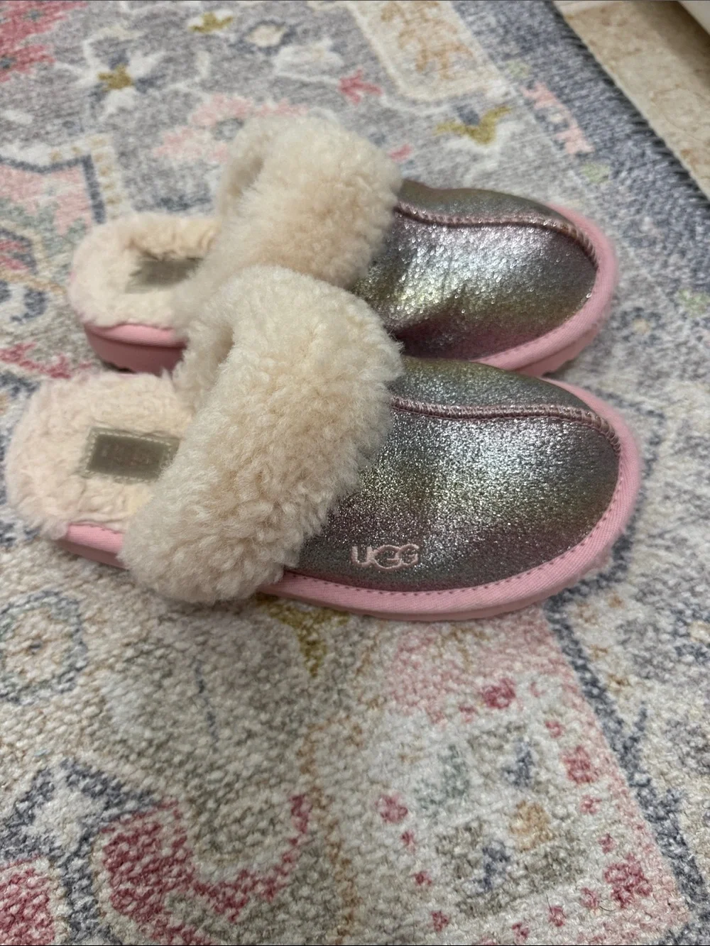 UGG Kids Iridescent Silver Glitter Sheepskin-Trim Pink Sole Clog Slippers